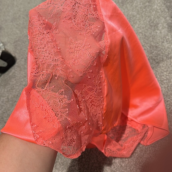 Victoria’s Secret Bright Orange lace criss cross back lingerie nightgown size M - Picture 2 of 5